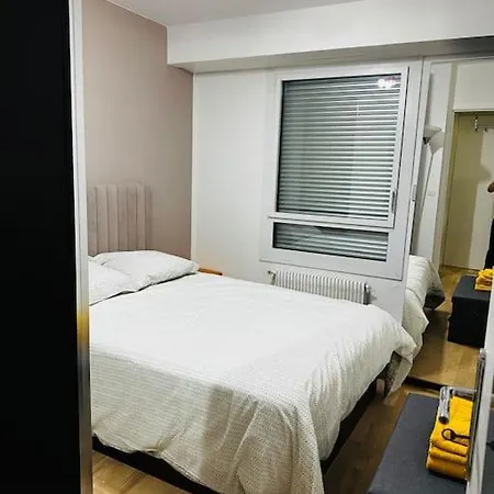 Apartment Cosy And Quiet T2 In 19 Paris